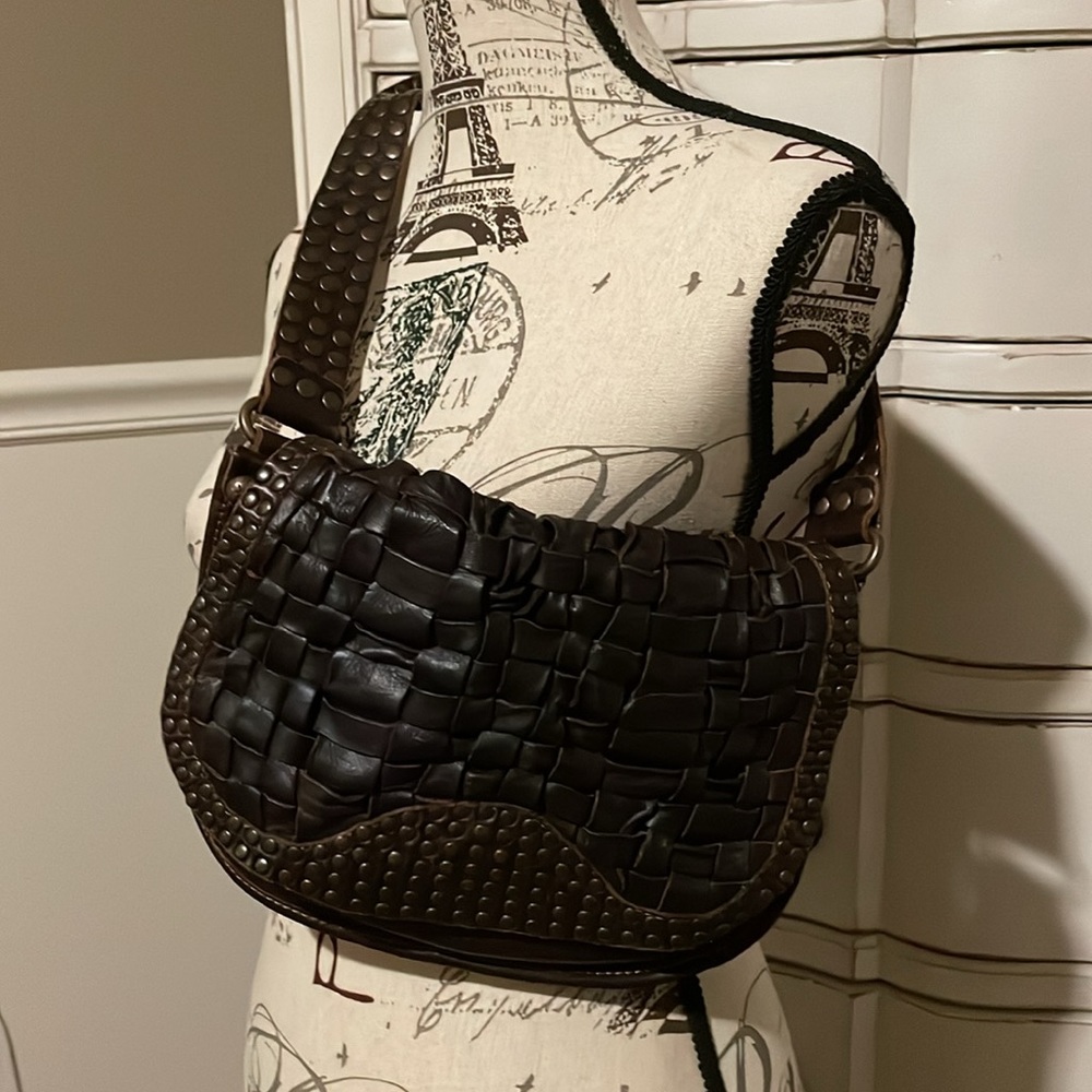 Frye Stacy Studded Leather Woven Shoulder Bag - Rare - Picture 2 of 15
